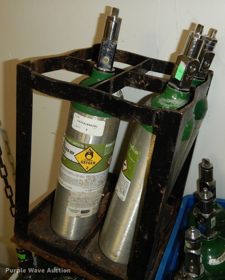 image for item JQ9987 Oxygen bottles