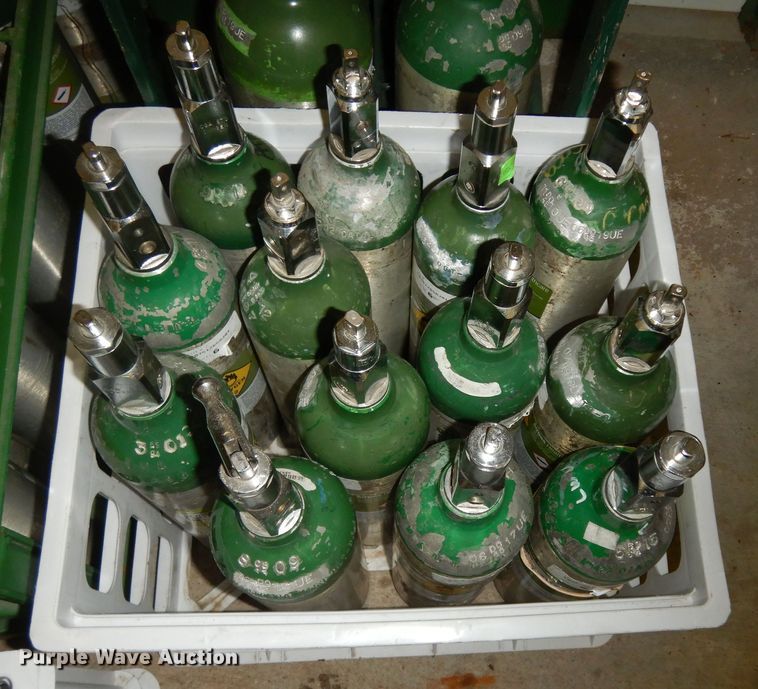 image for item JQ9987 Oxygen bottles