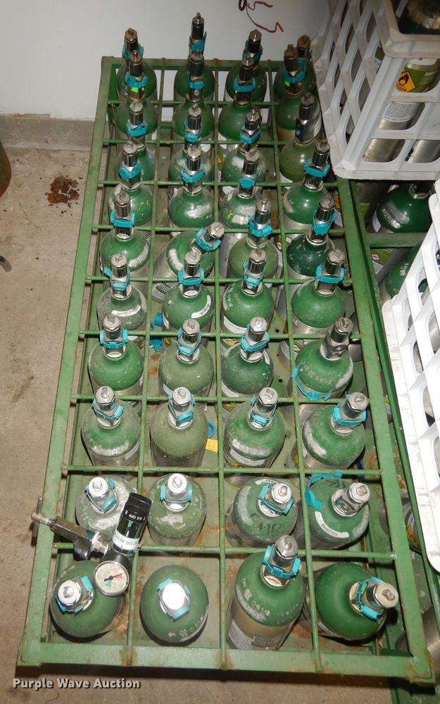 image for item JQ9988 Oxygen bottles