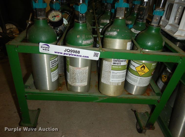 image for item JQ9988 Oxygen bottles