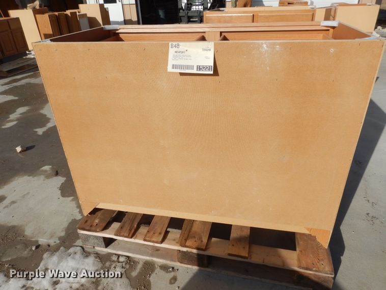 image for item JQ9995 (11) wood cabinets