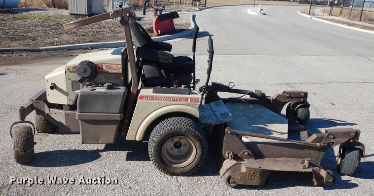 image for item JR9044 Grasshopper 932  ZTR lawn mower