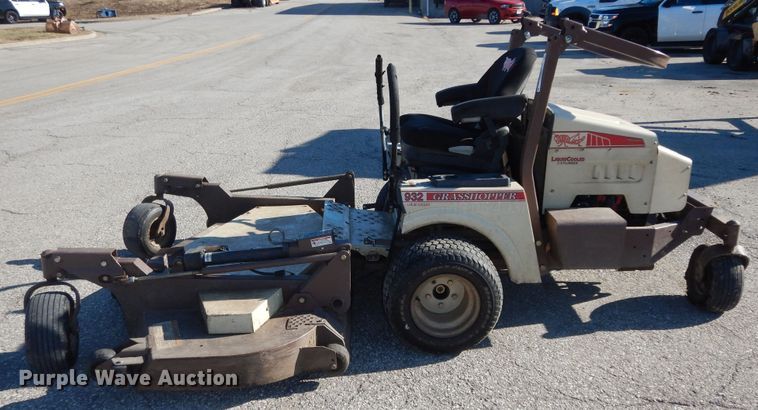 image for item JR9044 Grasshopper 932  ZTR lawn mower