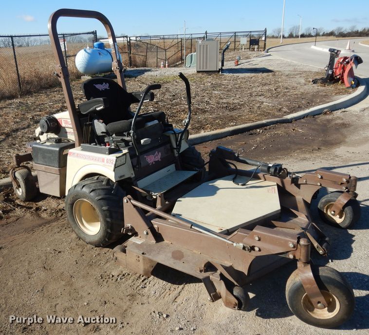 image for item JR9045 Grasshopper 932  ZTR lawn mower