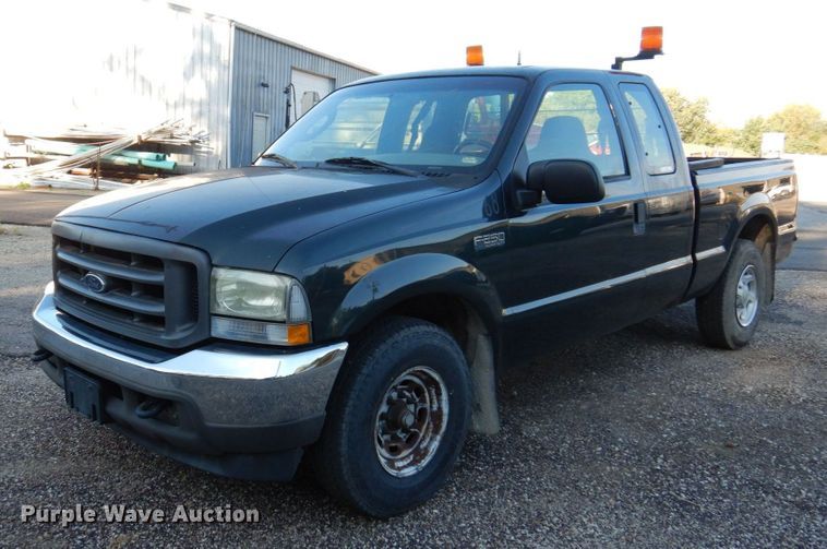 image for item KF9498 2004 Ford F250 Super Duty XL  SuperCab pickup truck