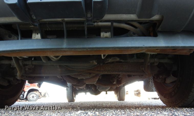 image for item KF9498 2004 Ford F250 Super Duty XL  SuperCab pickup truck