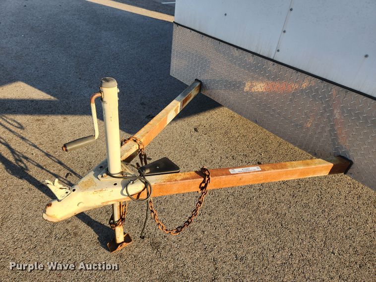 image for item KT9487 2002 Wells Cargo  enclosed cargo trailer