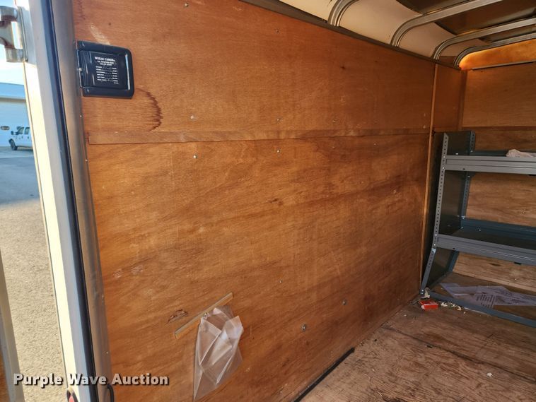 image for item KT9487 2002 Wells Cargo  enclosed cargo trailer