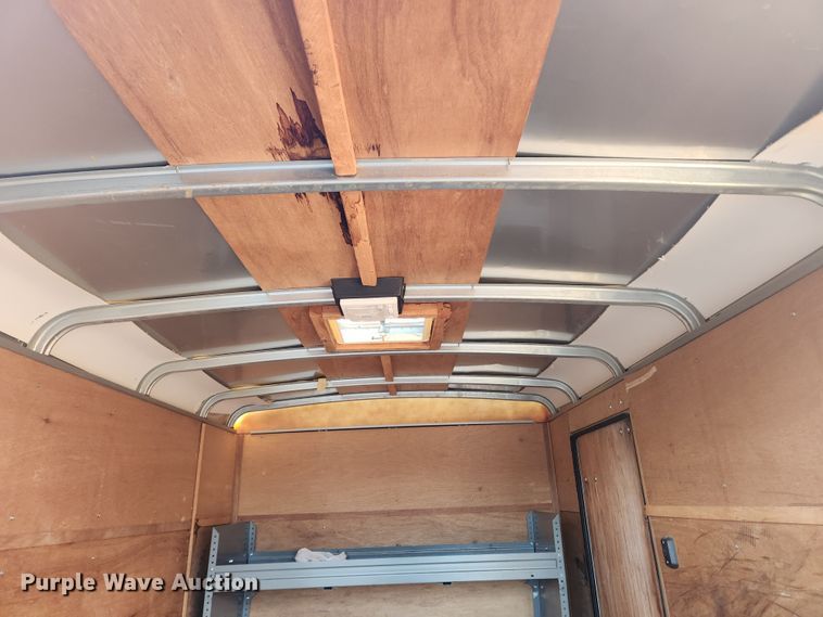 image for item KT9487 2002 Wells Cargo  enclosed cargo trailer