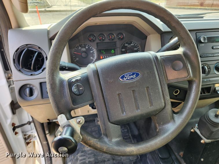 image for item KT9507 2009 Ford F350 Super Duty XL  dump bed pickup truck