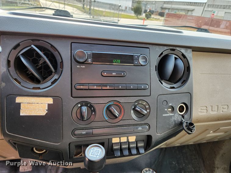 image for item KT9507 2009 Ford F350 Super Duty XL  dump bed pickup truck