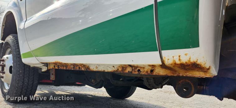 image for item KT9507 2009 Ford F350 Super Duty XL  dump bed pickup truck