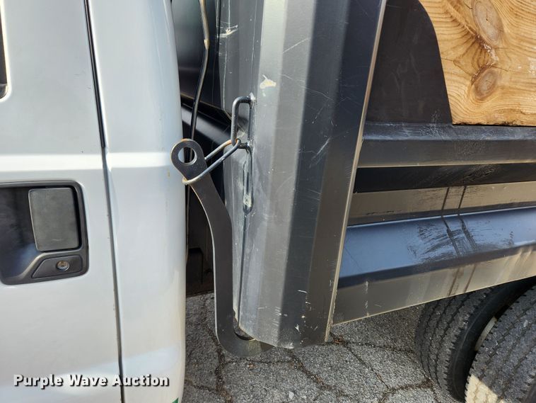 image for item KT9507 2009 Ford F350 Super Duty XL  dump bed pickup truck