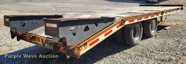 image for item LR9058 1998 Trail King TK20  equipment trailer