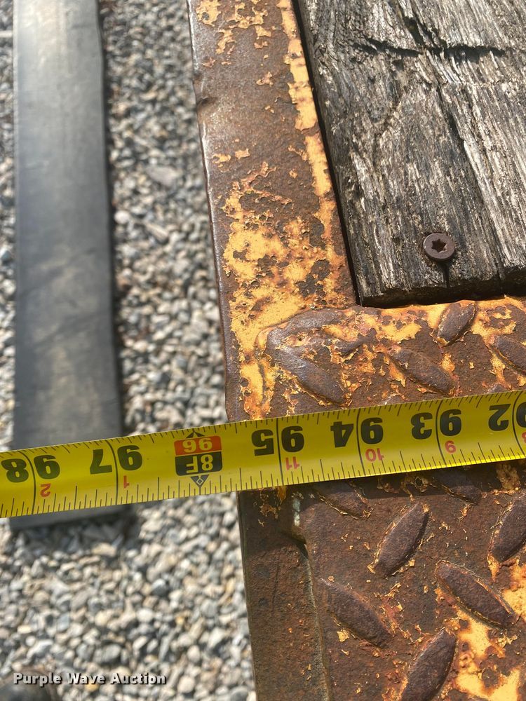 image for item LR9058 1998 Trail King TK20  equipment trailer