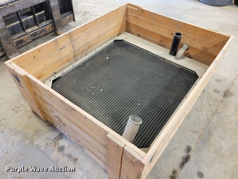 image for item LY9890 Motor grader radiator