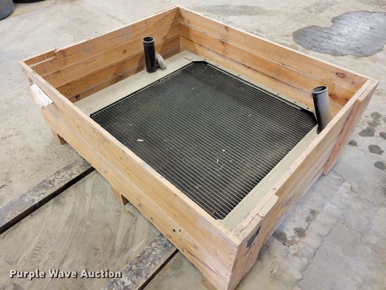 image for item LY9890 Motor grader radiator