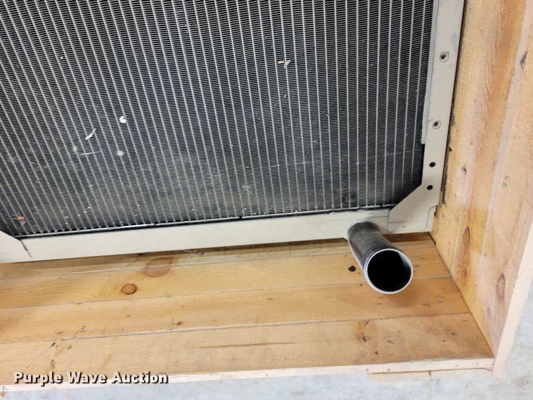 image for item LY9890 Motor grader radiator