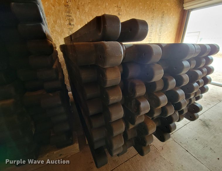 image for item ME9627 Little tikes  approximately 41 pieces of playground border