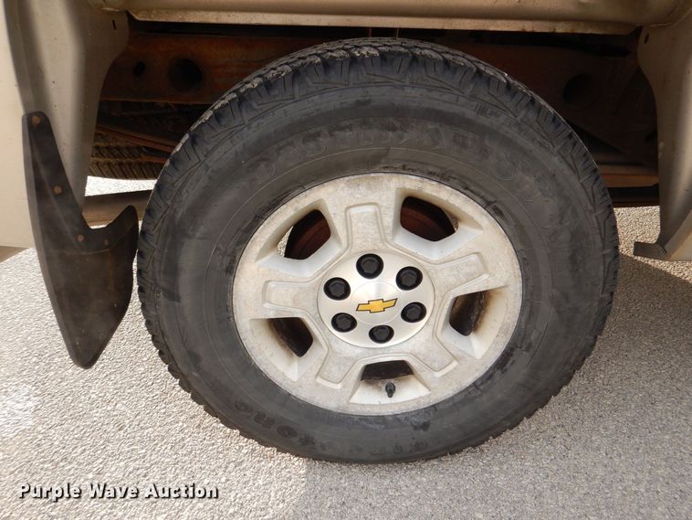 image for item MJ9907 2008 Chevrolet Silverado 1500 LT  Ext. Cab pickup truck