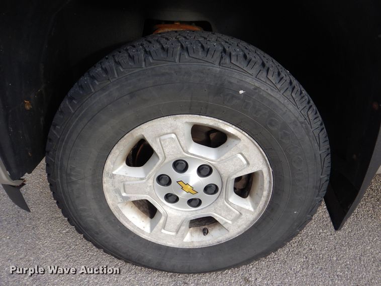 image for item MJ9907 2008 Chevrolet Silverado 1500 LT  Ext. Cab pickup truck