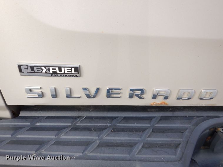 image for item MJ9907 2008 Chevrolet Silverado 1500 LT  Ext. Cab pickup truck