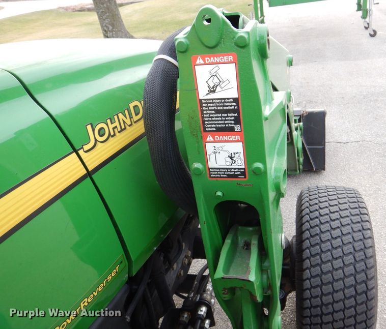 image for item MJ9912 2008 John Deere 4120  MFWD tractor