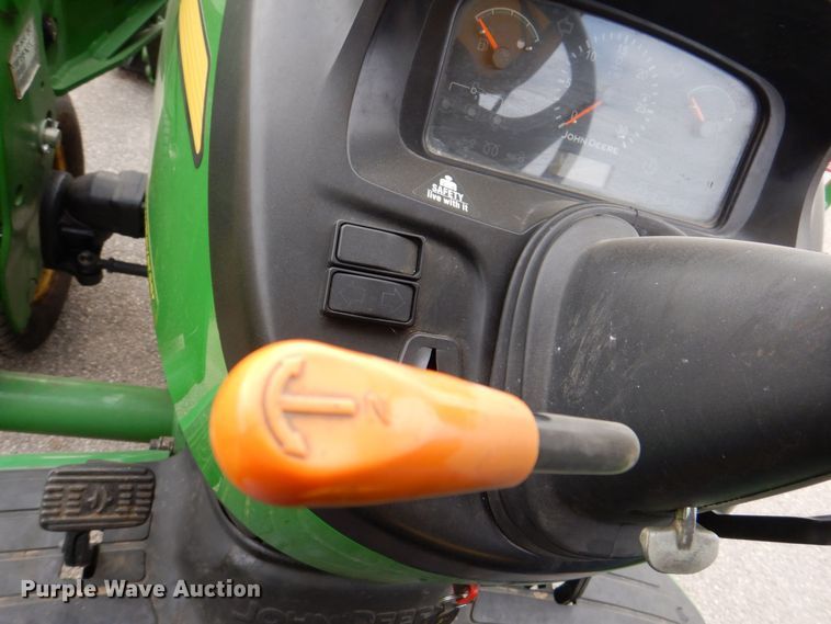 image for item MJ9912 2008 John Deere 4120  MFWD tractor