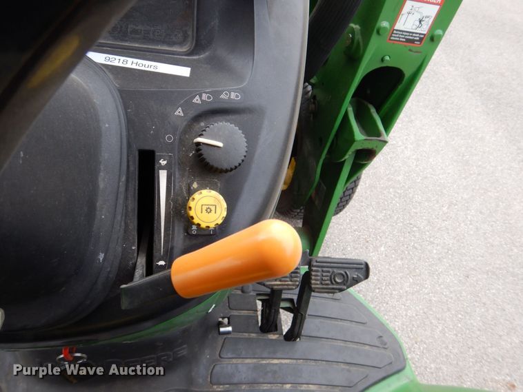 image for item MJ9912 2008 John Deere 4120  MFWD tractor