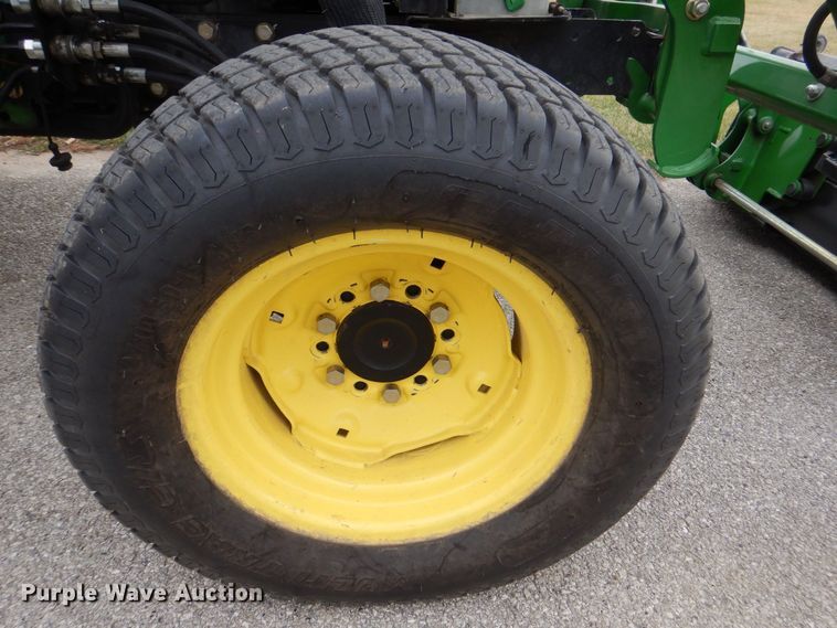 image for item MJ9912 2008 John Deere 4120  MFWD tractor