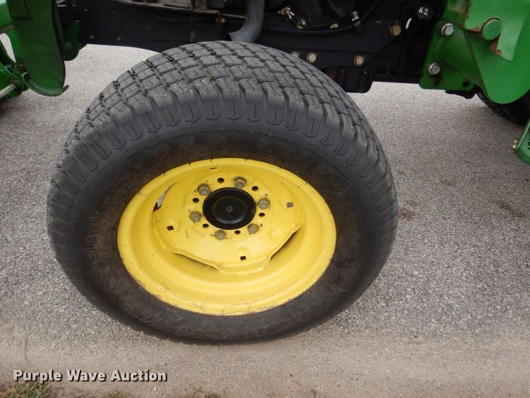 image for item MJ9912 2008 John Deere 4120  MFWD tractor