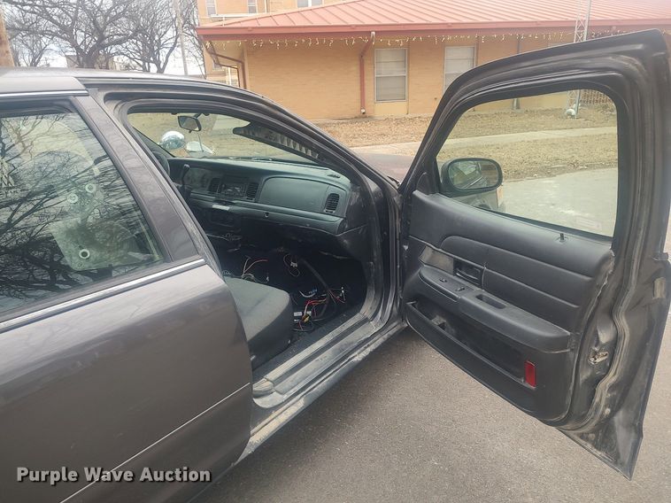 image for item MM9905 2008 Ford Crown Victoria Police Interceptor