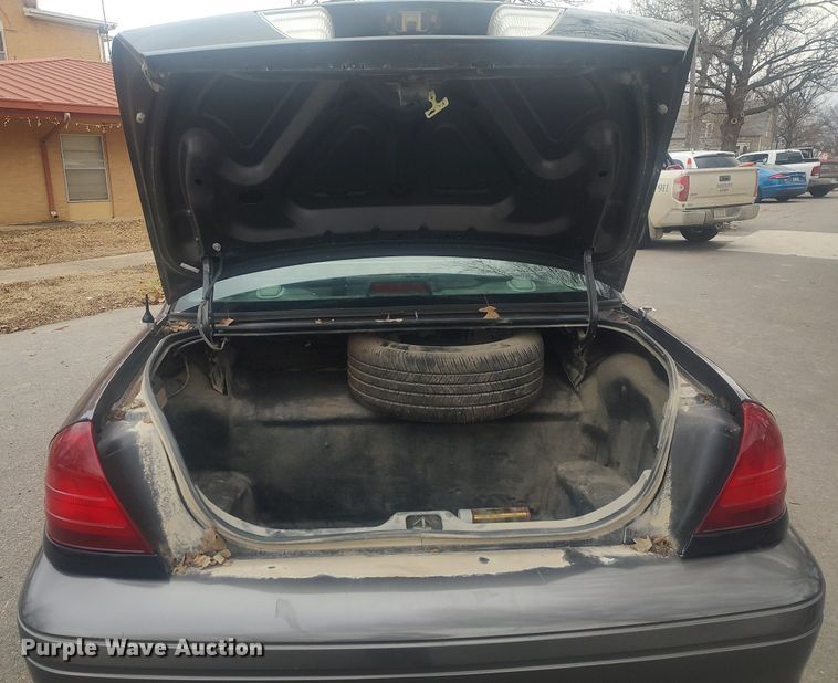 image for item MM9905 2008 Ford Crown Victoria Police Interceptor