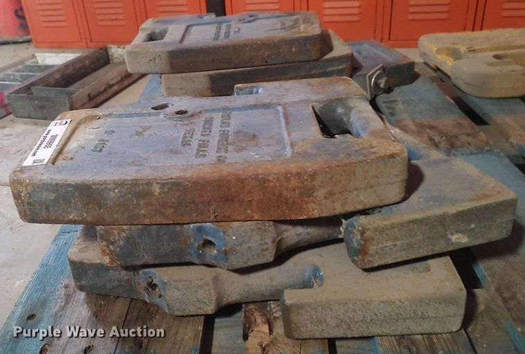 image for item MM9908 (7) Taylor Foundry Co. tractor suitcase weights