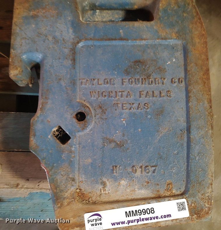 image for item MM9908 (7) Taylor Foundry Co. tractor suitcase weights