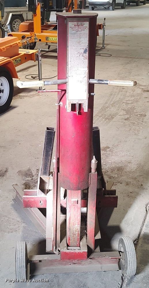 image for item MM9909 Blackhawk  jack