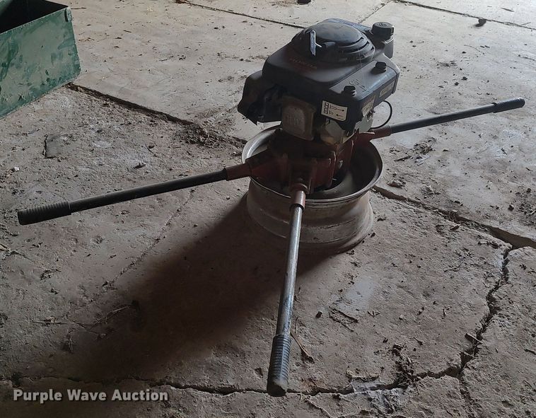 image for item MM9912 General 330H  post hole digger