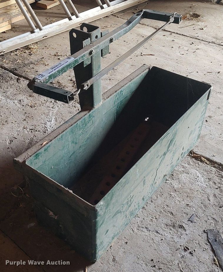 image for item MM9913 Three point tool carrier