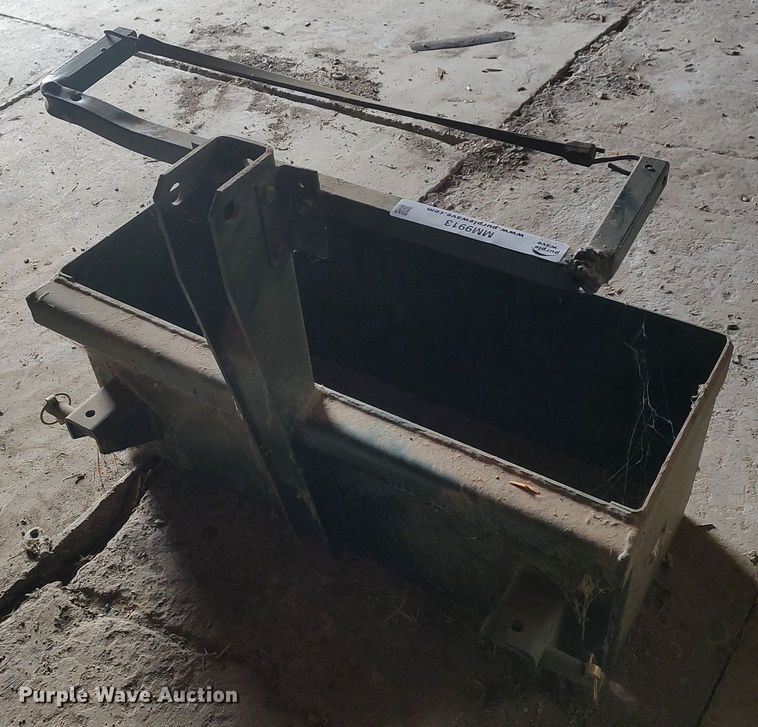 image for item MM9913 Three point tool carrier