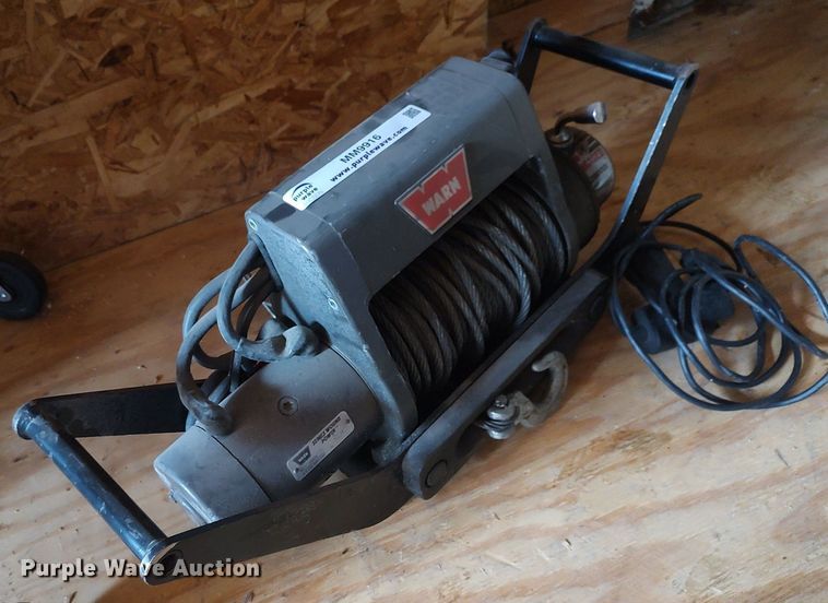 image for item MM9916 Warn XD9000i  winch