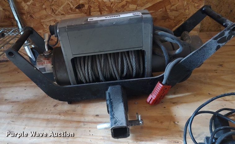 image for item MM9916 Warn XD9000i  winch