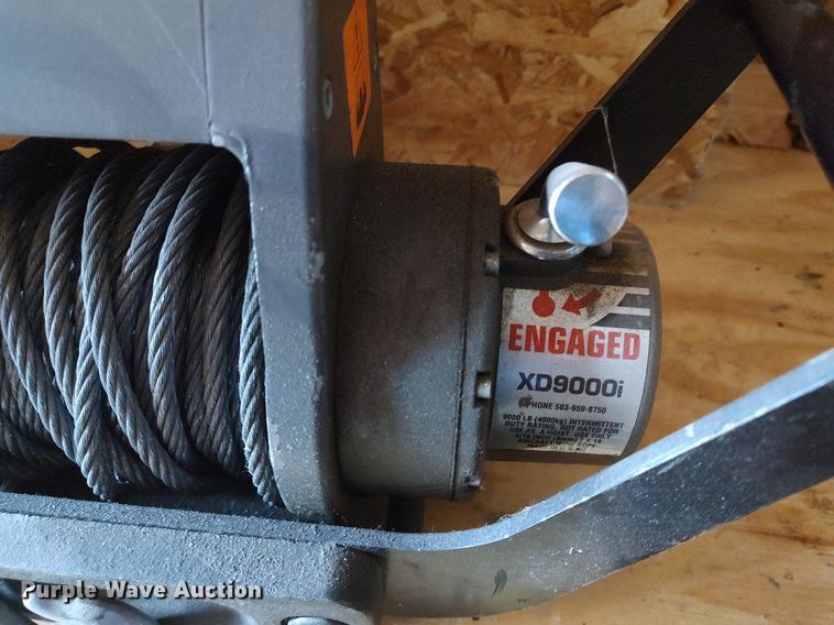 image for item MM9916 Warn XD9000i  winch
