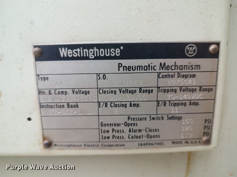 image for item MM9917 Oil circuit breaker