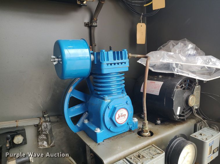 image for item MM9918 Oil circuit breaker