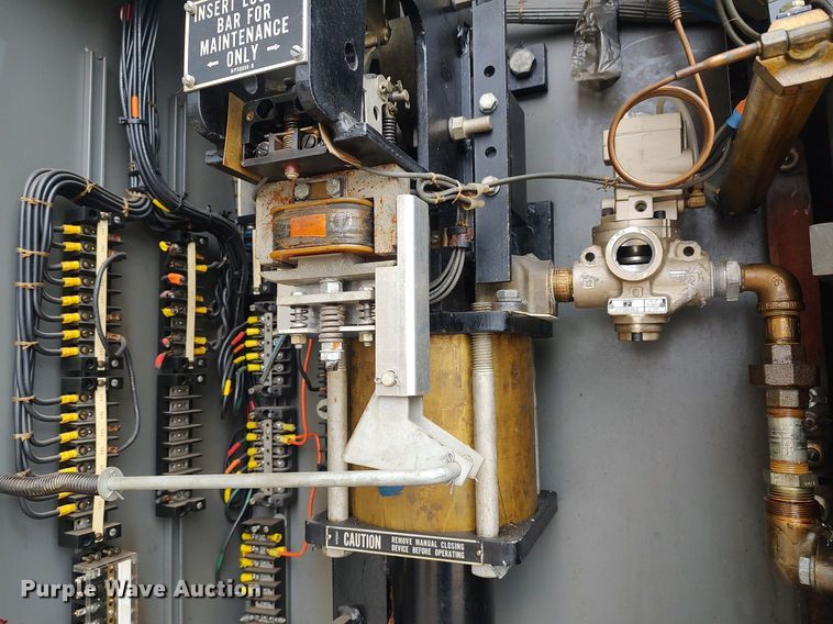 image for item MM9918 Oil circuit breaker