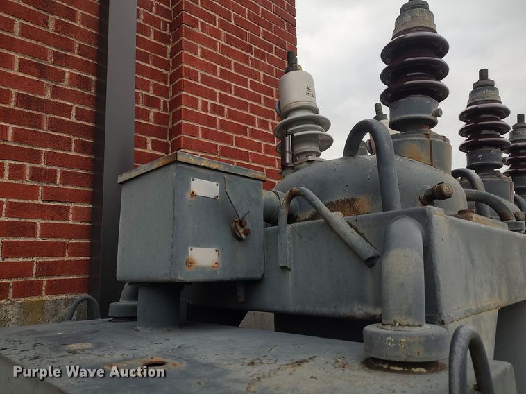 image for item MM9918 Oil circuit breaker