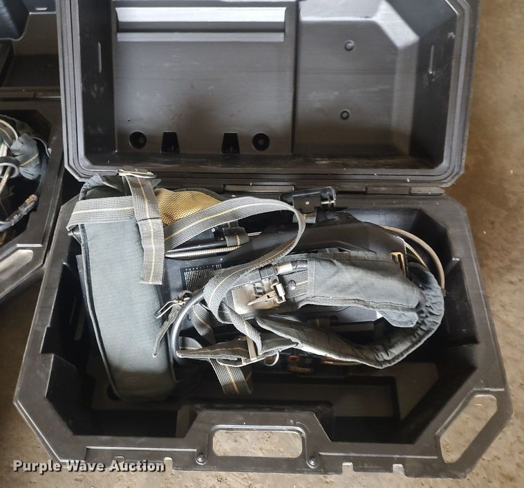 image for item MM9925 SCBA tanks and airpacks