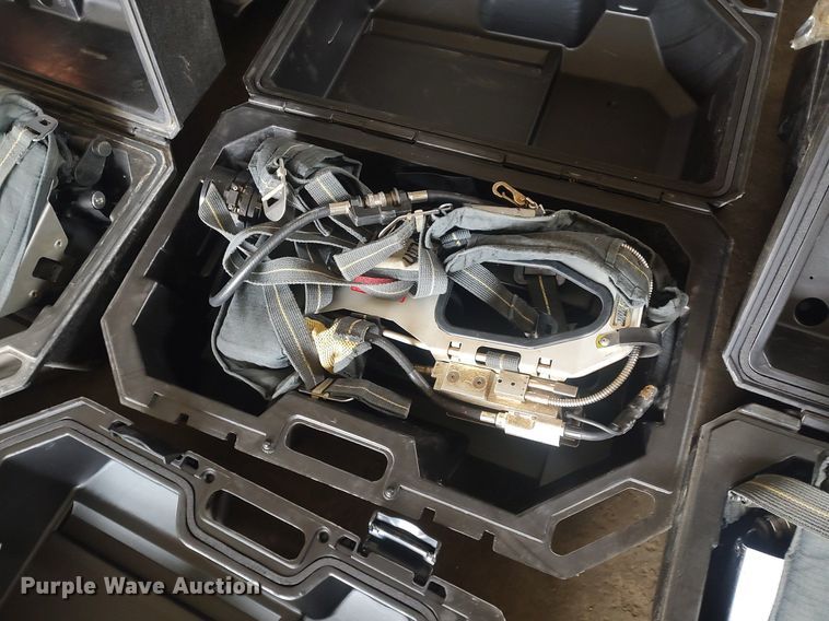 image for item MM9925 SCBA tanks and airpacks