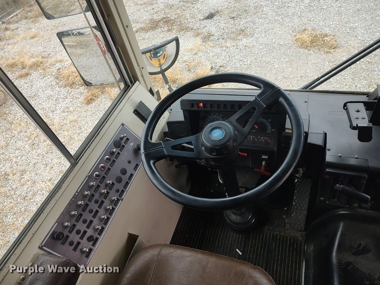 image for item MM9932 1998 Blue Bird TC2000  school bus