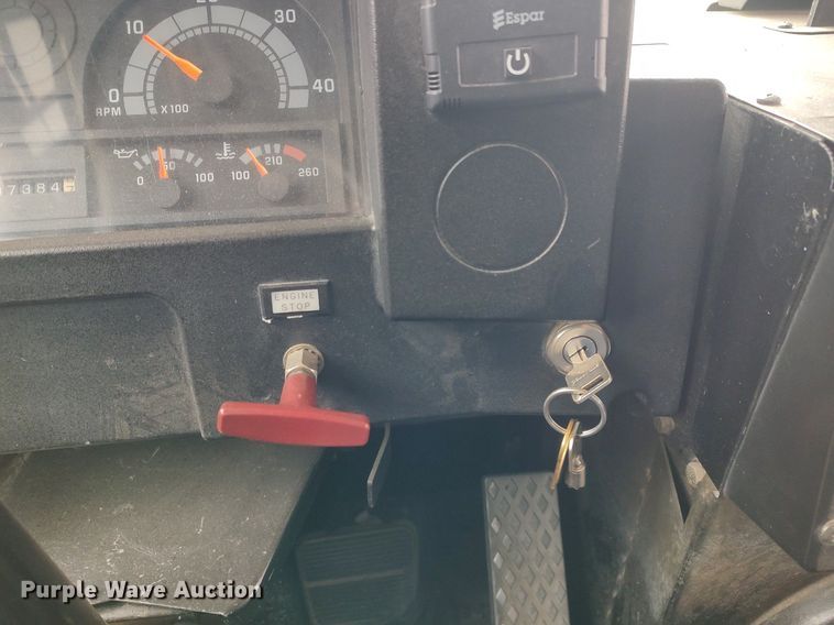 image for item MM9932 1998 Blue Bird TC2000  school bus